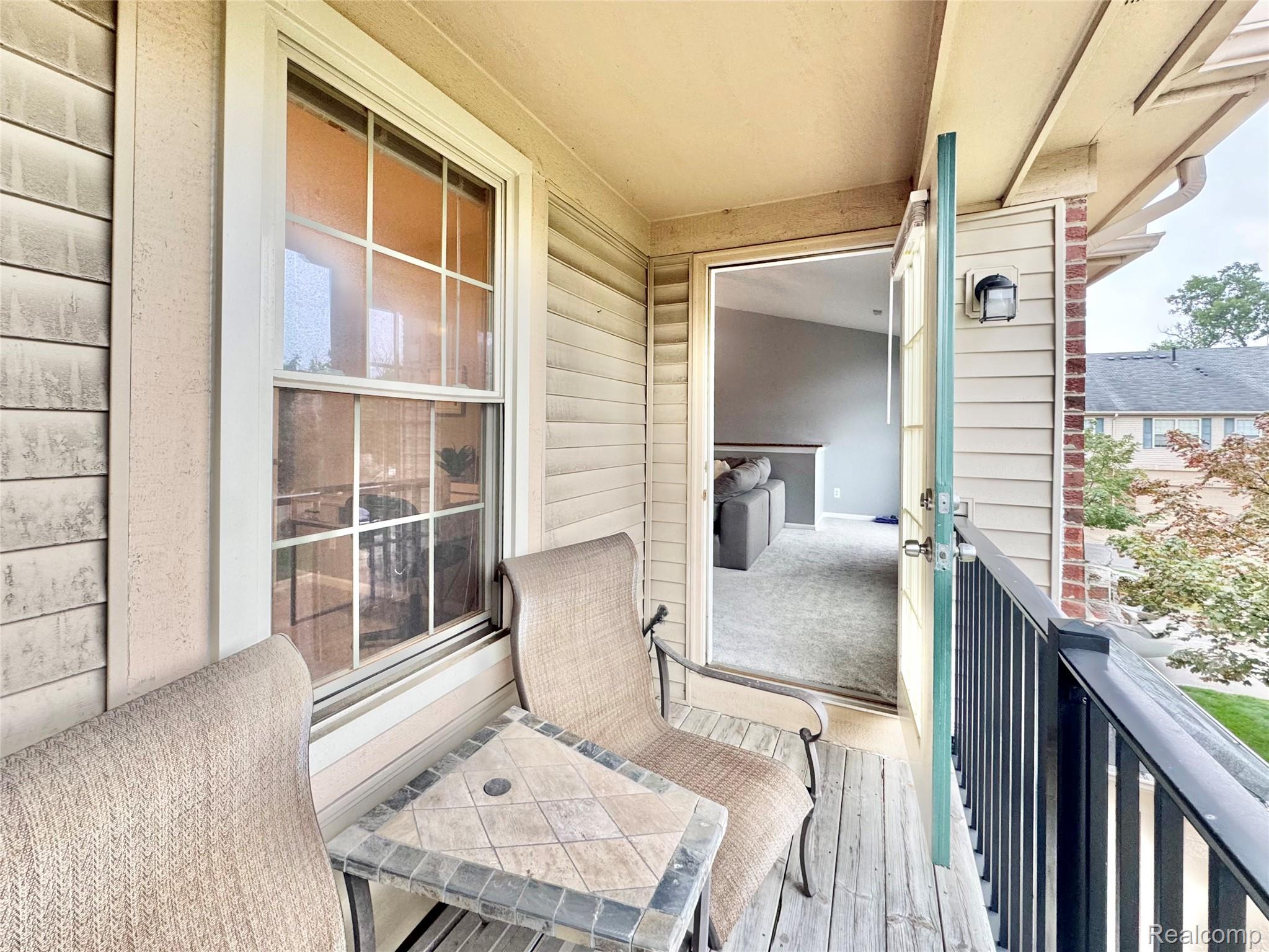 Livonia City, Michigan 48150, United States, 2 Bedrooms Bedrooms, ,2 BathroomsBathrooms,Residential,Coming Soon,195006