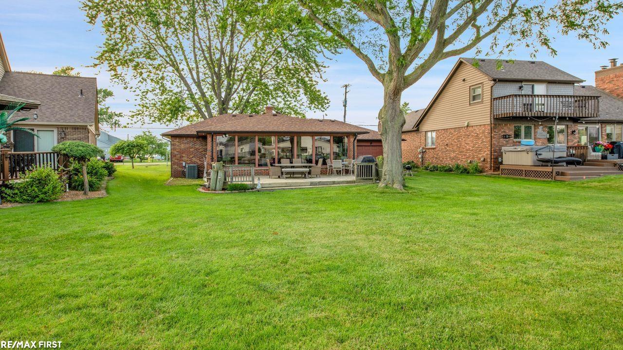 38156 Huron Pointe Drive