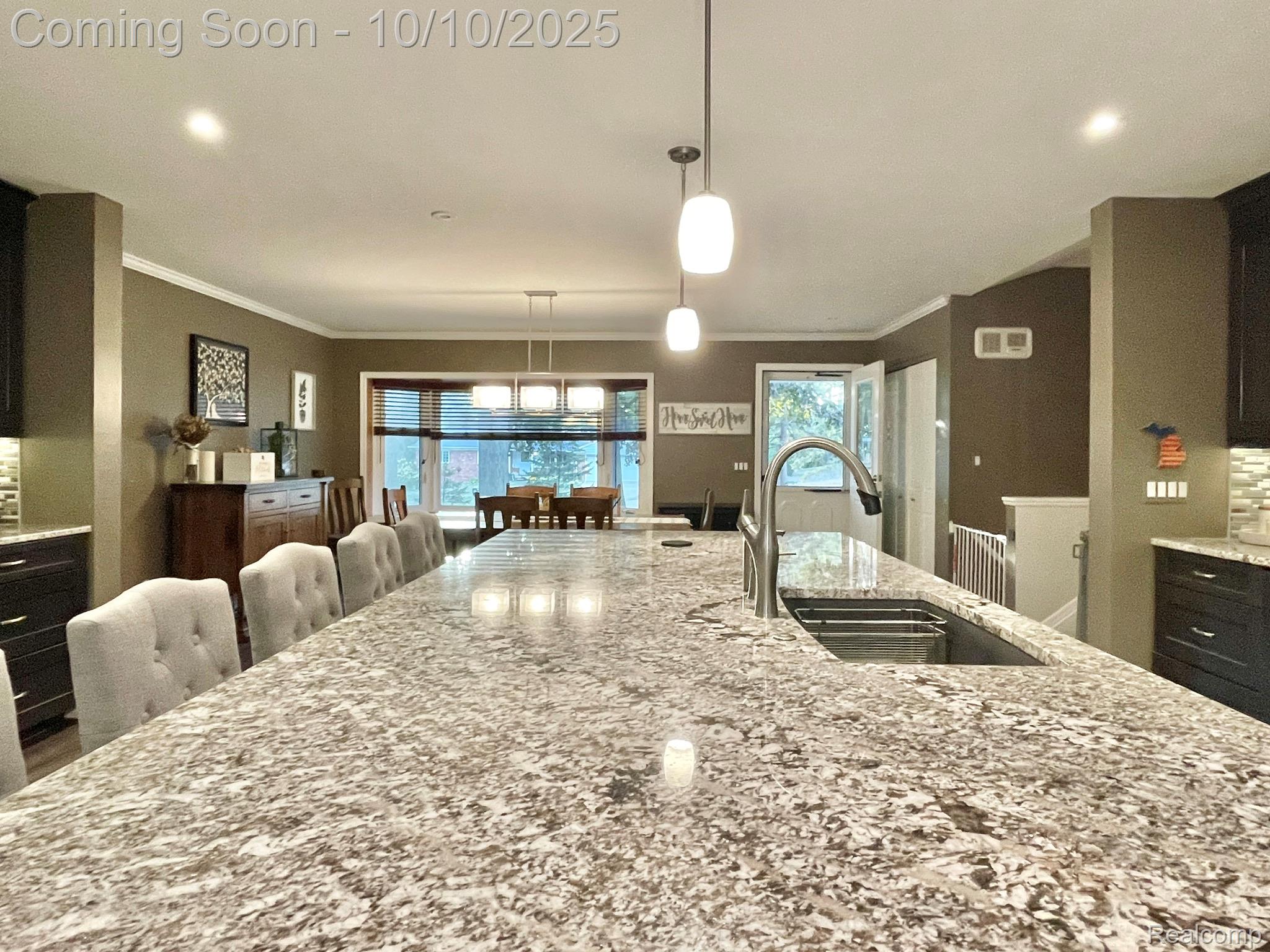 Troy City, Michigan 48098, United States, 5 Bedrooms Bedrooms, ,2 BathroomsBathrooms,Residential,Coming Soon,223796