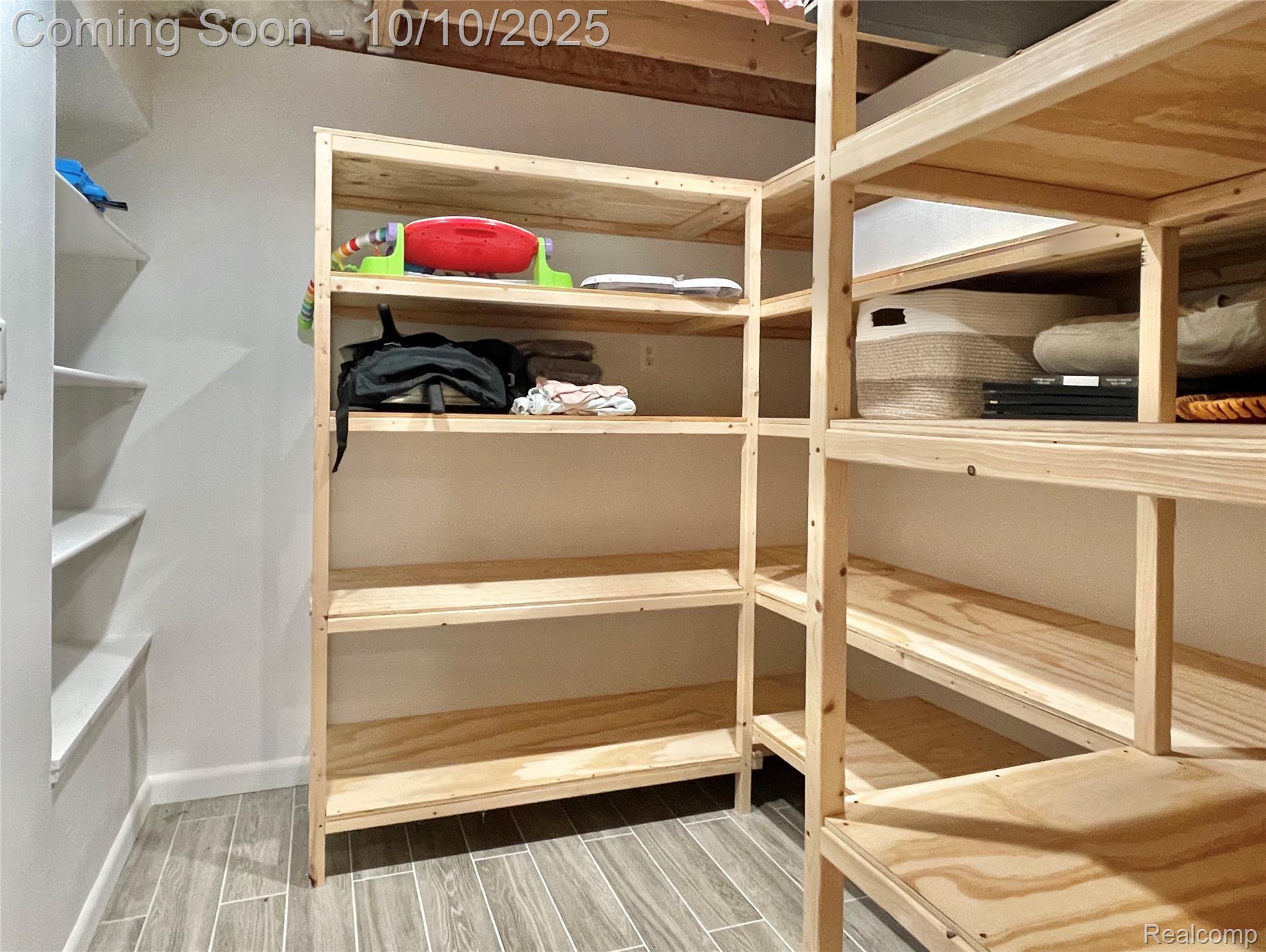 Troy City, Michigan 48098, United States, 5 Bedrooms Bedrooms, ,2 BathroomsBathrooms,Residential,Coming Soon,223796