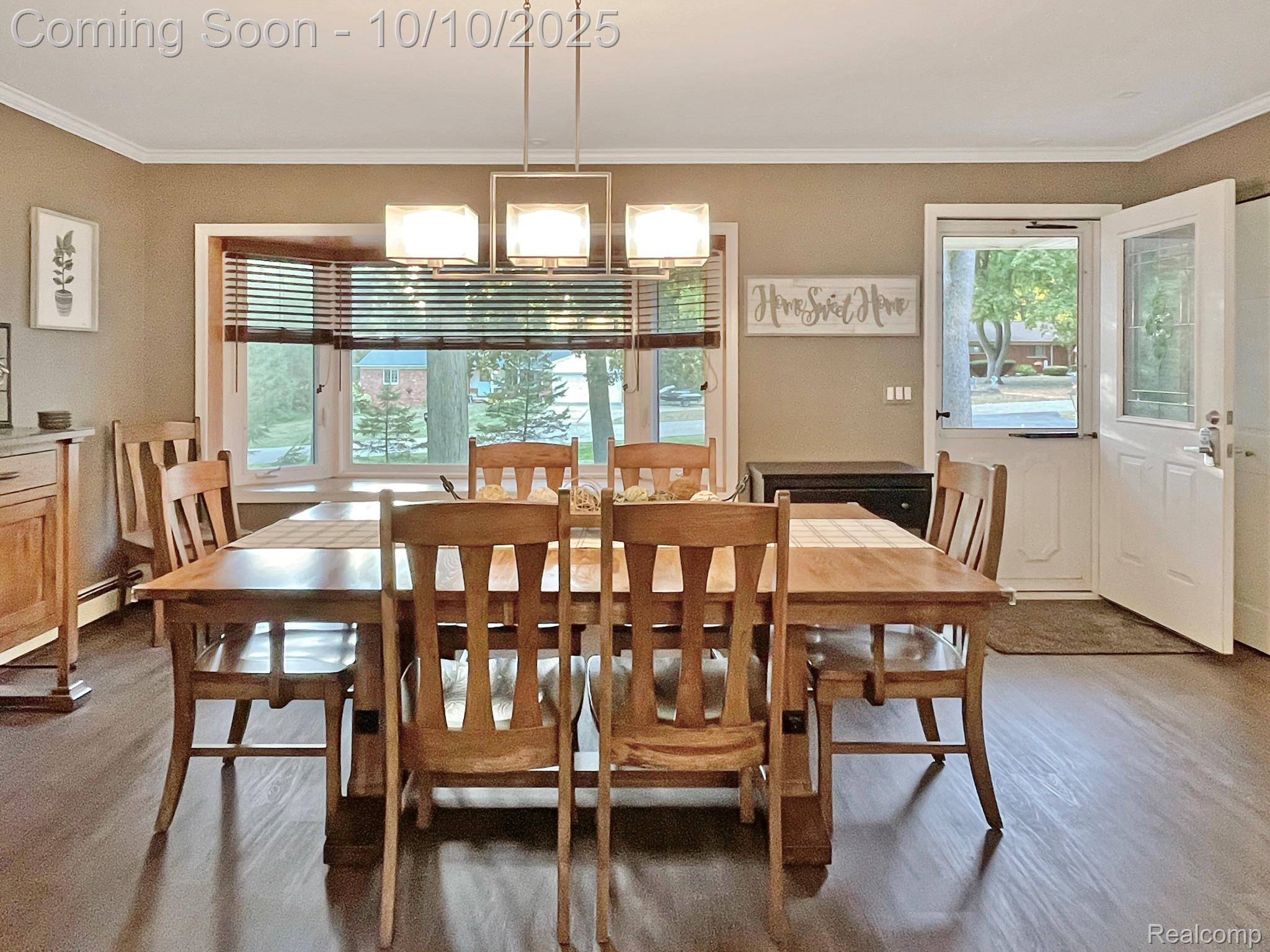 Troy City, Michigan 48098, United States, 5 Bedrooms Bedrooms, ,2 BathroomsBathrooms,Residential,Coming Soon,223796