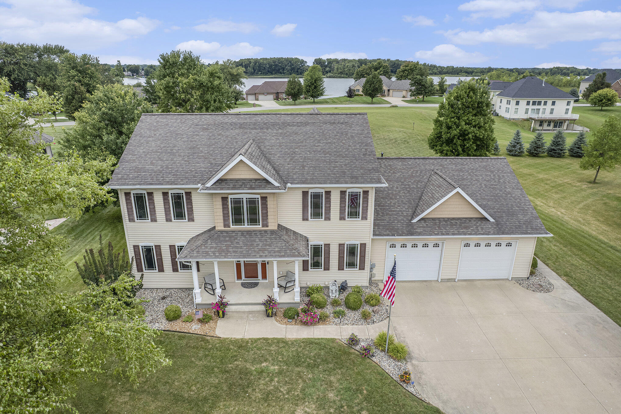 44 Candlewood Court