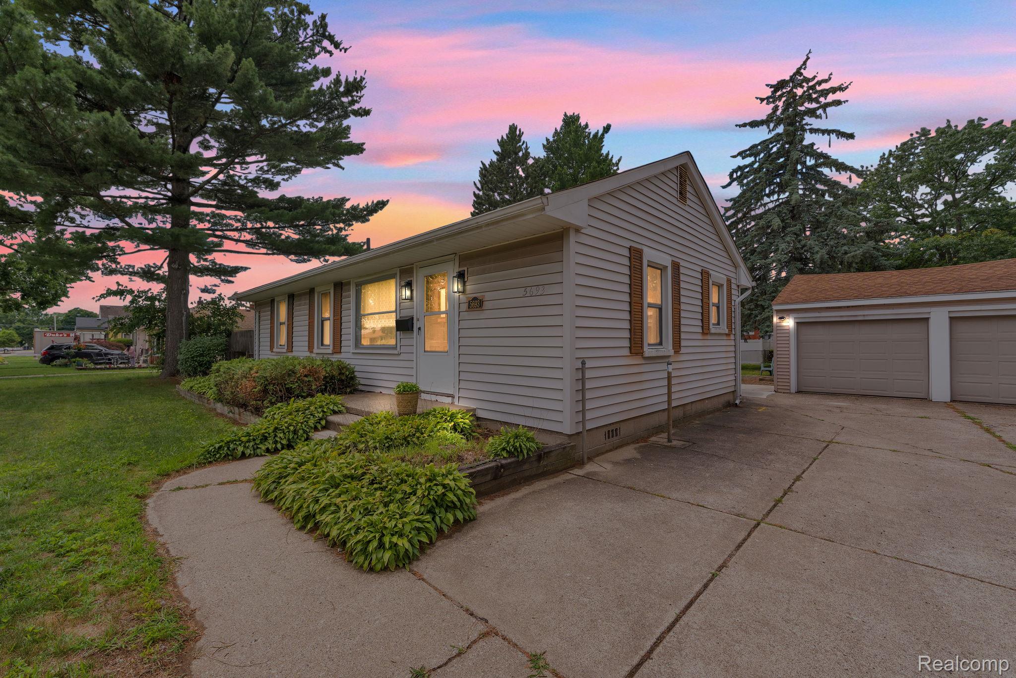 5693 Colonial Street