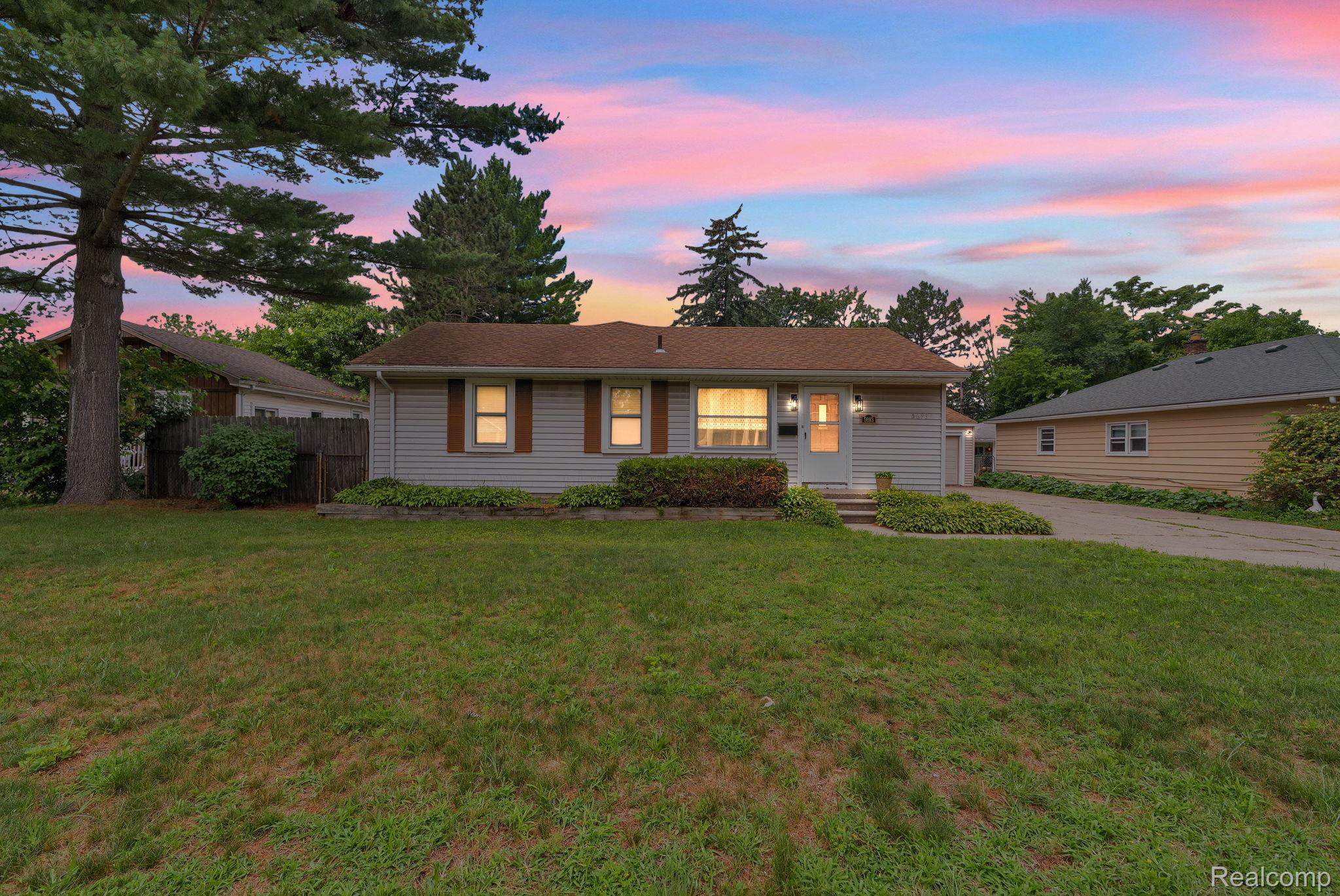 5693 Colonial Street