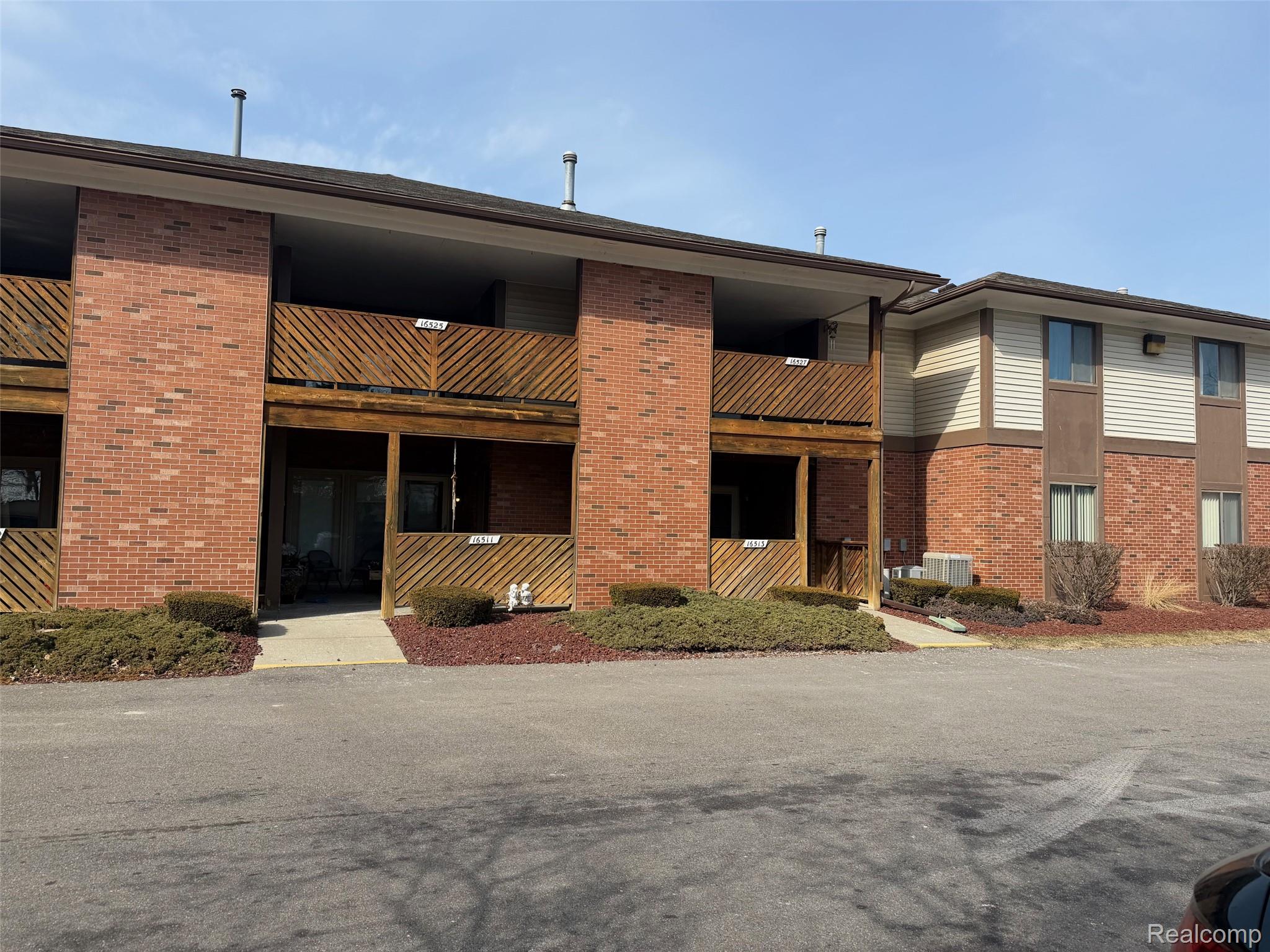 16525 WOODLANE 138