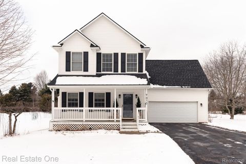 9410 Maple Run Court Hamburg Township MI 48169