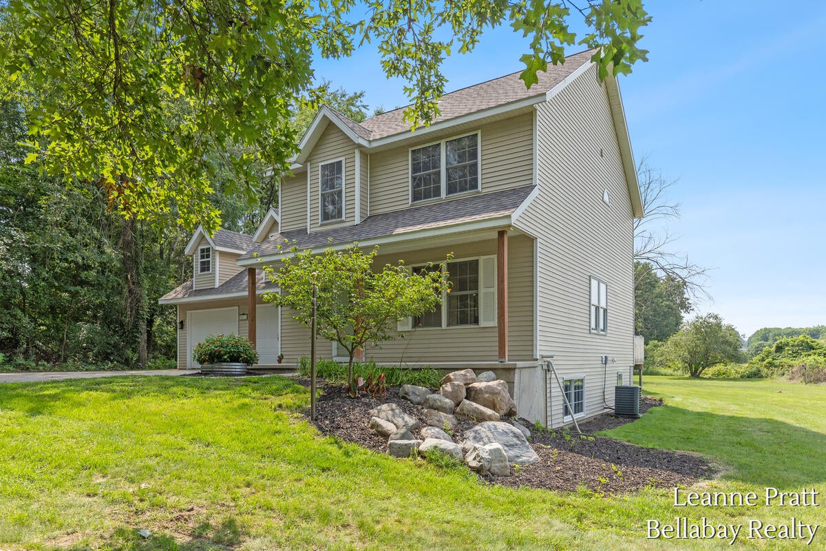 8015 Jericho Avenue NE