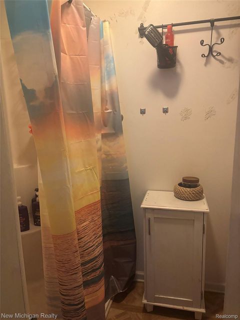 108 Floral Avenue St Johns City MI 48879