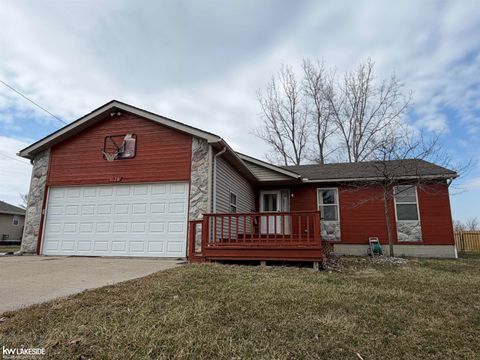 1120 West Boulevard Marine City City MI 48039