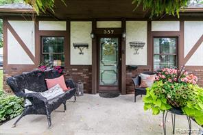 357 Riddle Street
