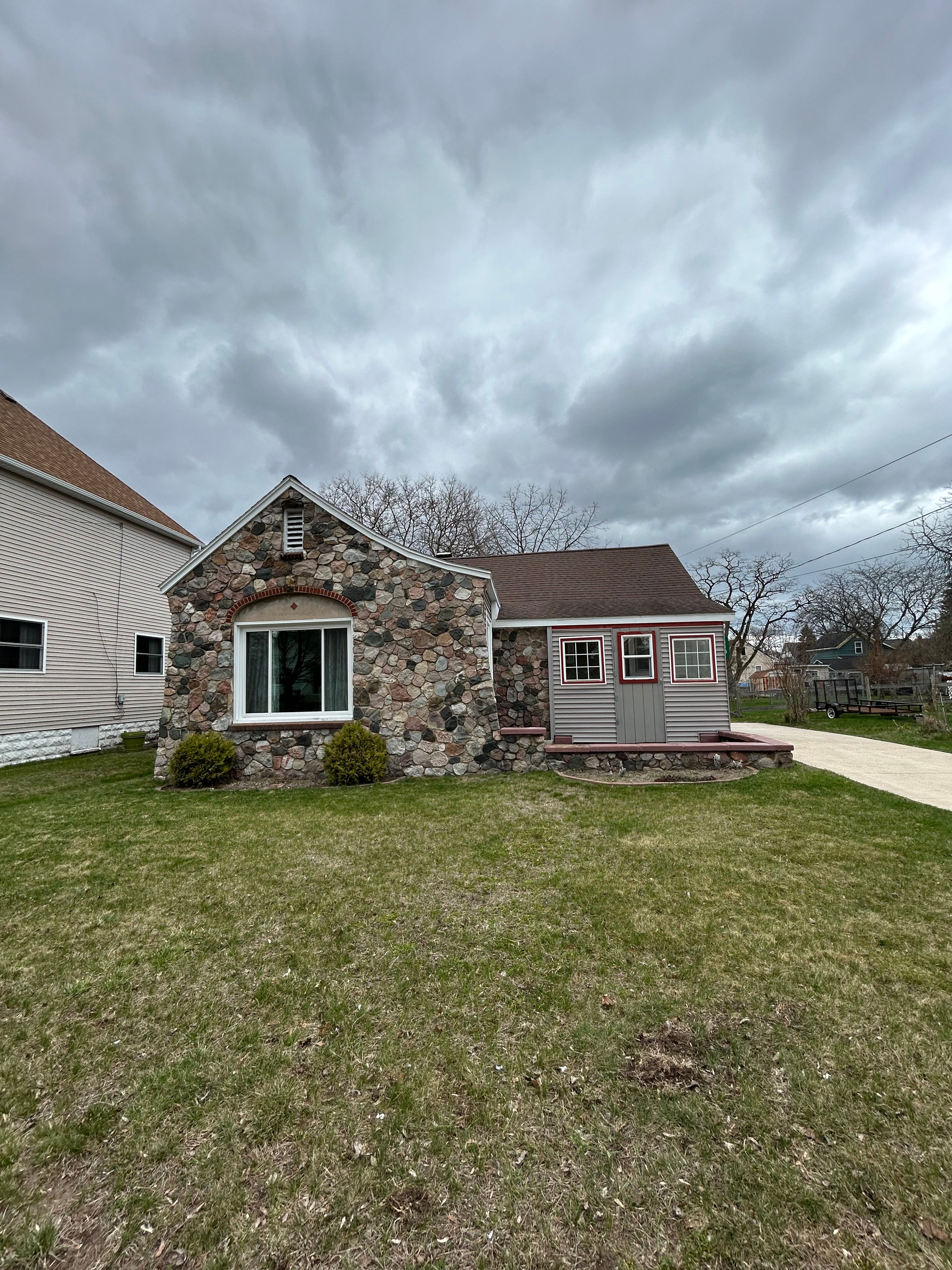 Listing image 1