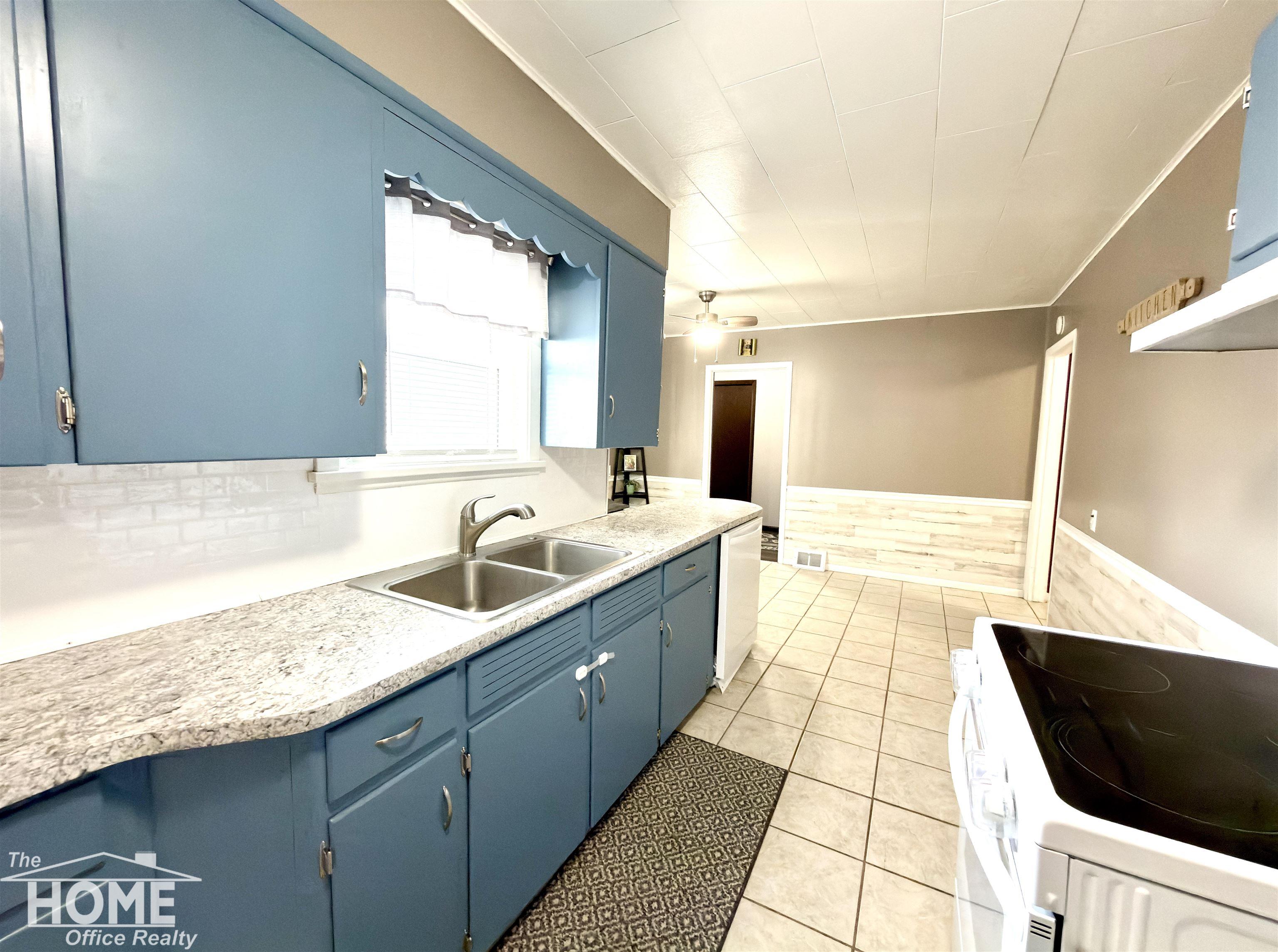 123 W Williams Street