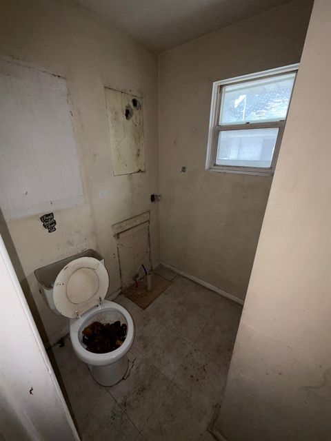 Tiny photo for 2510 Bennett Avenue, Flint City, MI 48506 (MLS # 5050196387)