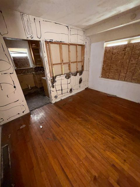 Tiny photo for 2510 Bennett Avenue, Flint City, MI 48506 (MLS # 5050196387)