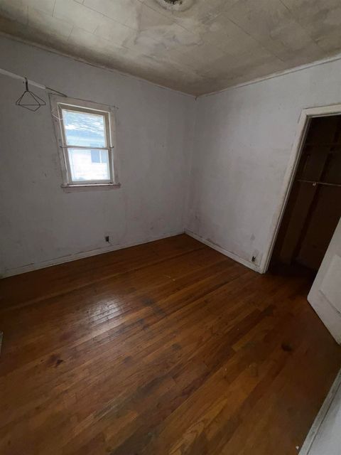 Tiny photo for 2510 Bennett Avenue, Flint City, MI 48506 (MLS # 5050196387)