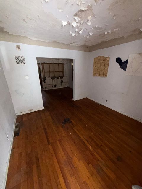 Tiny photo for 2510 Bennett Avenue, Flint City, MI 48506 (MLS # 5050196387)