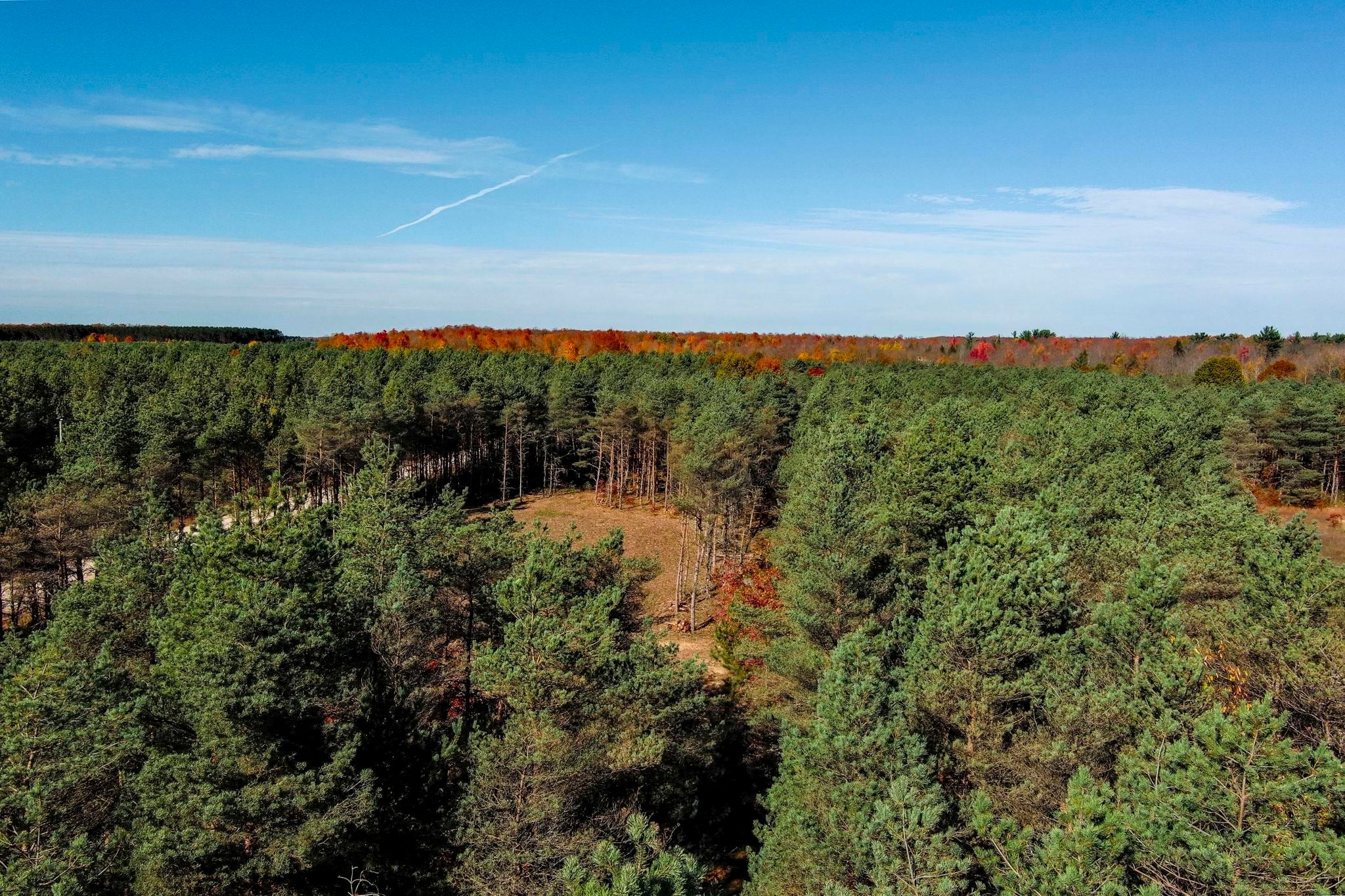 v/l E County Line Road