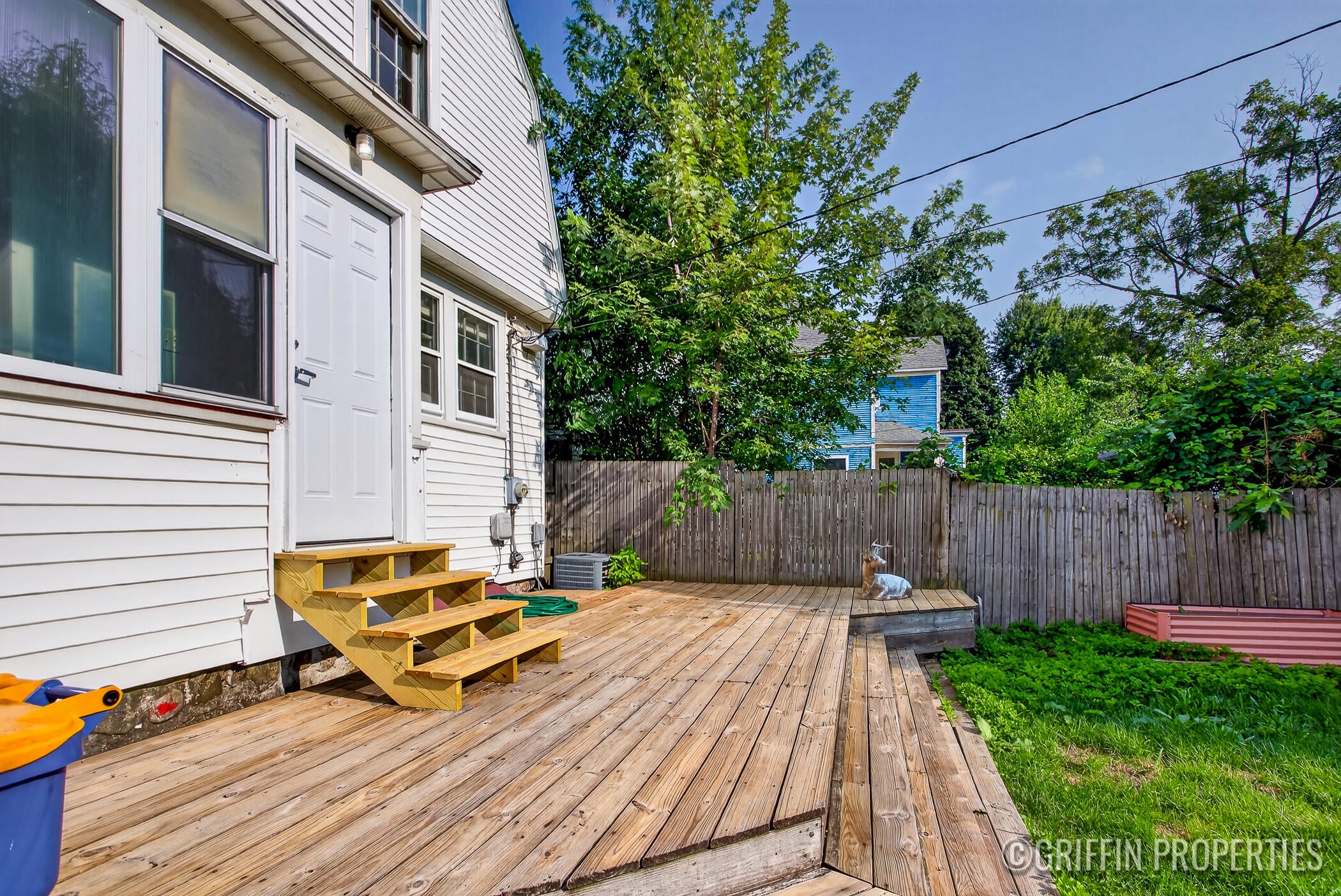 360 Carlton Avenue SE