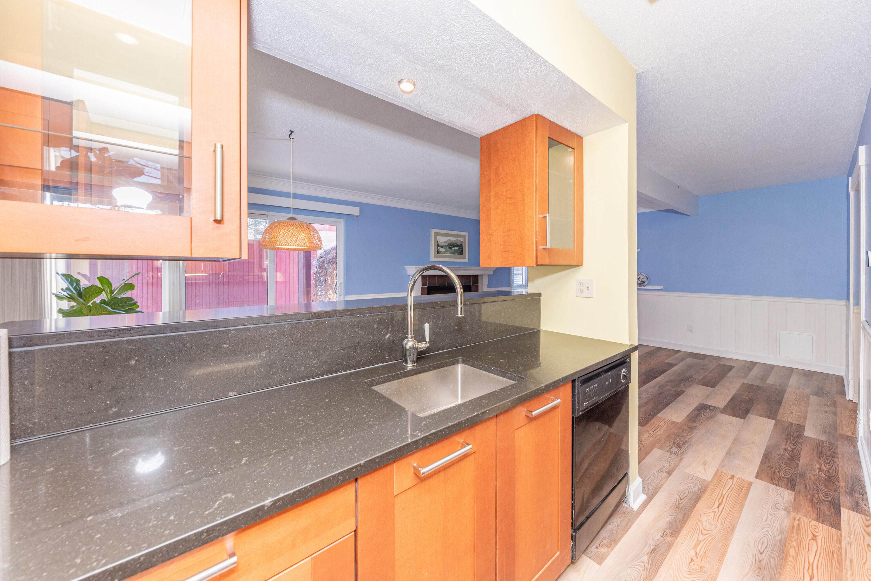 2407 Packard, 43E Street