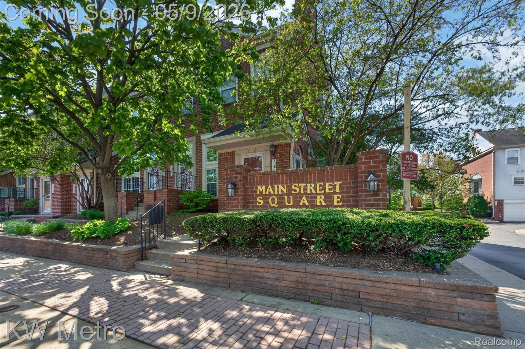 165 N Georgetown Square