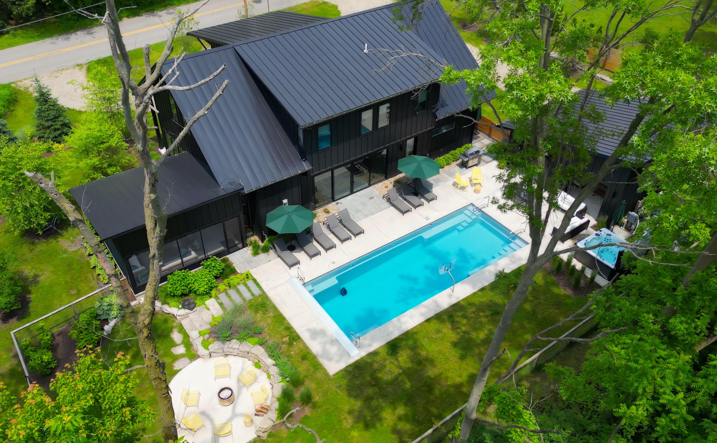 15461 Lakeshore Road