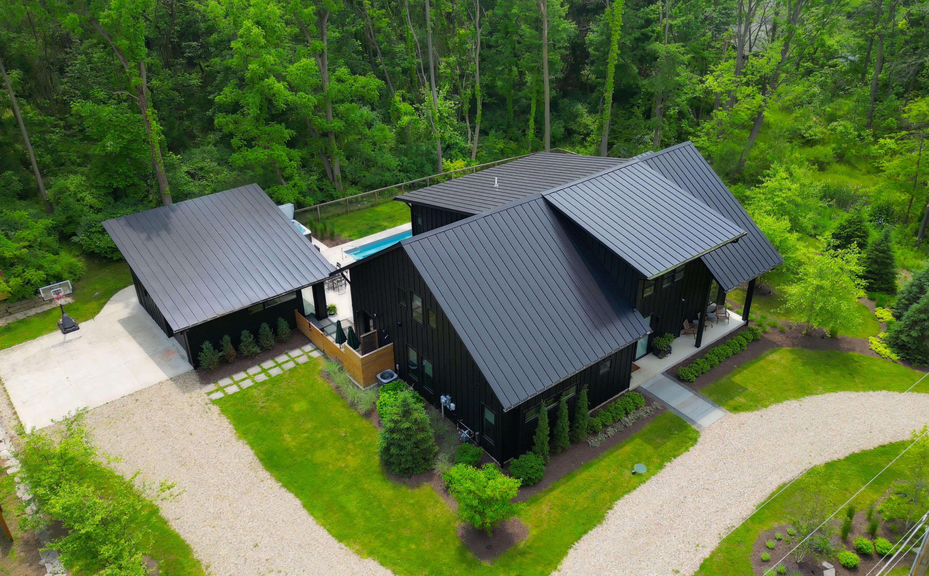 15461 Lakeshore Road