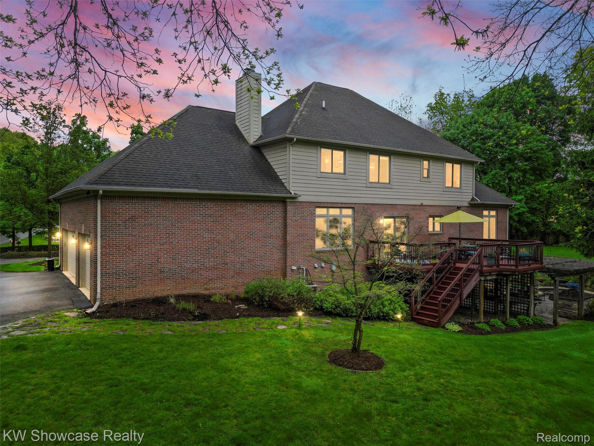 320 N BERKSHIRE Road