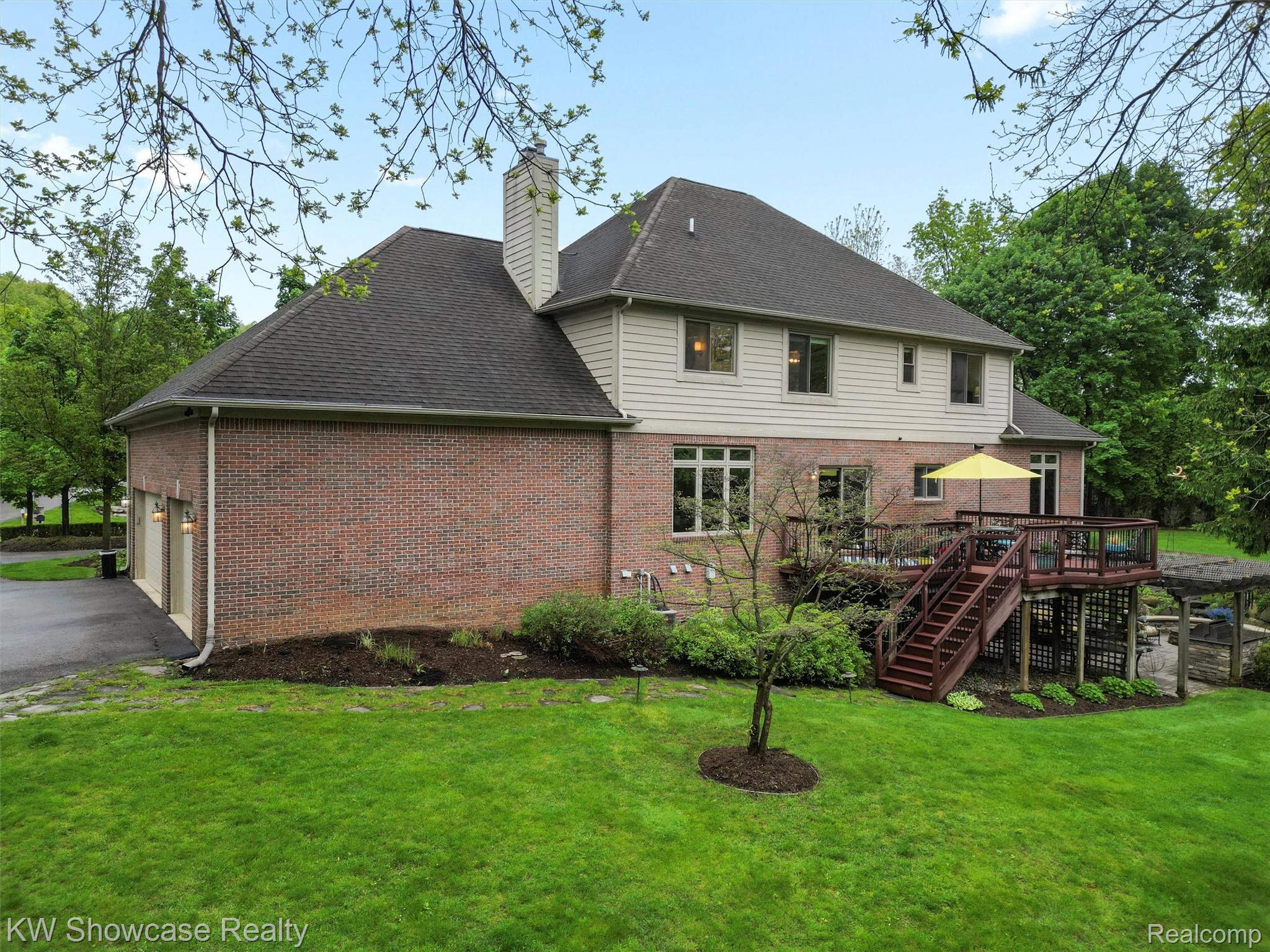 320 N BERKSHIRE Road