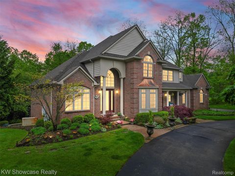 320 N BERKSHIRE Road Bloomfield Charter Township MI 48302