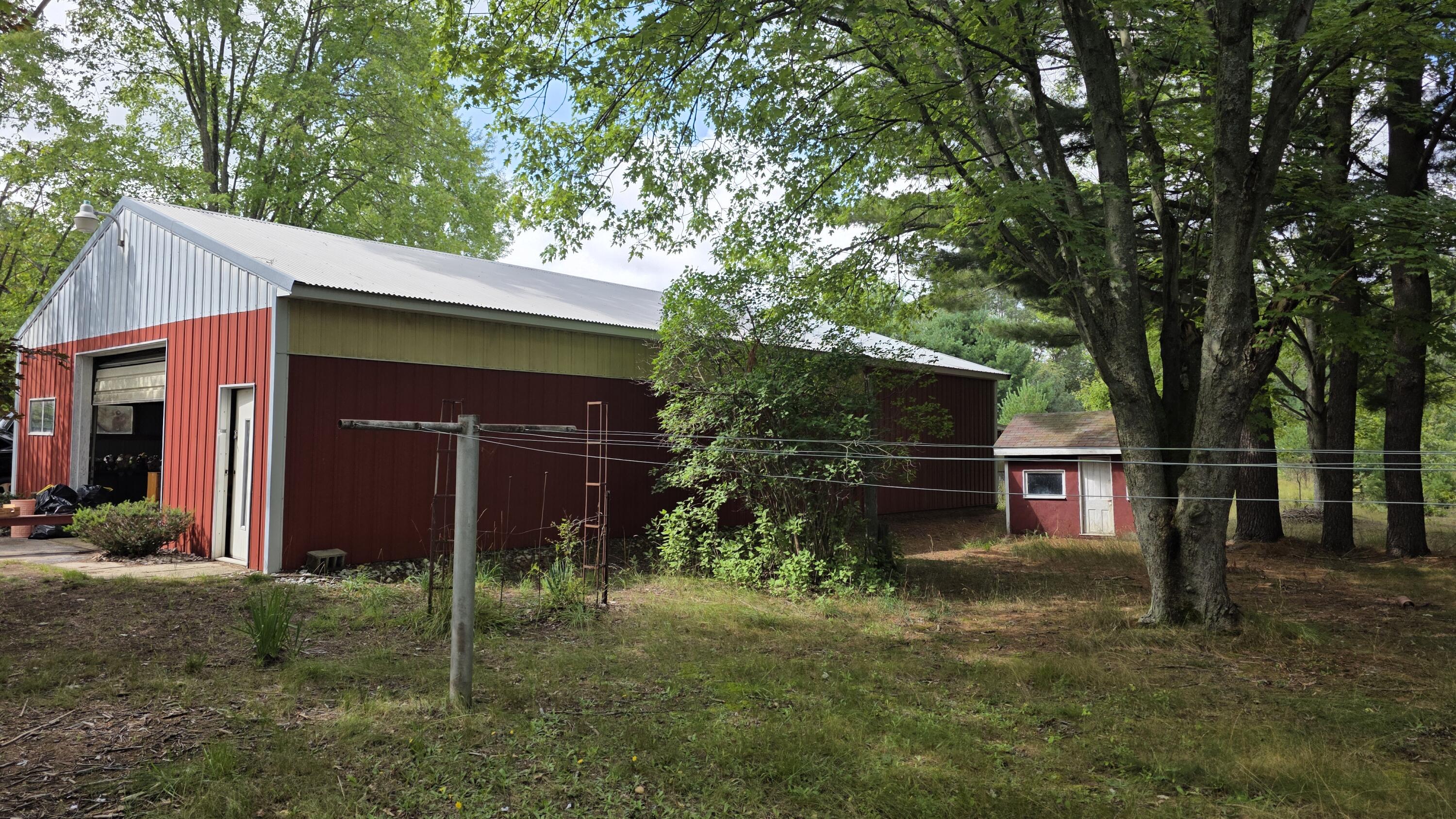 9945 N US Highway 31