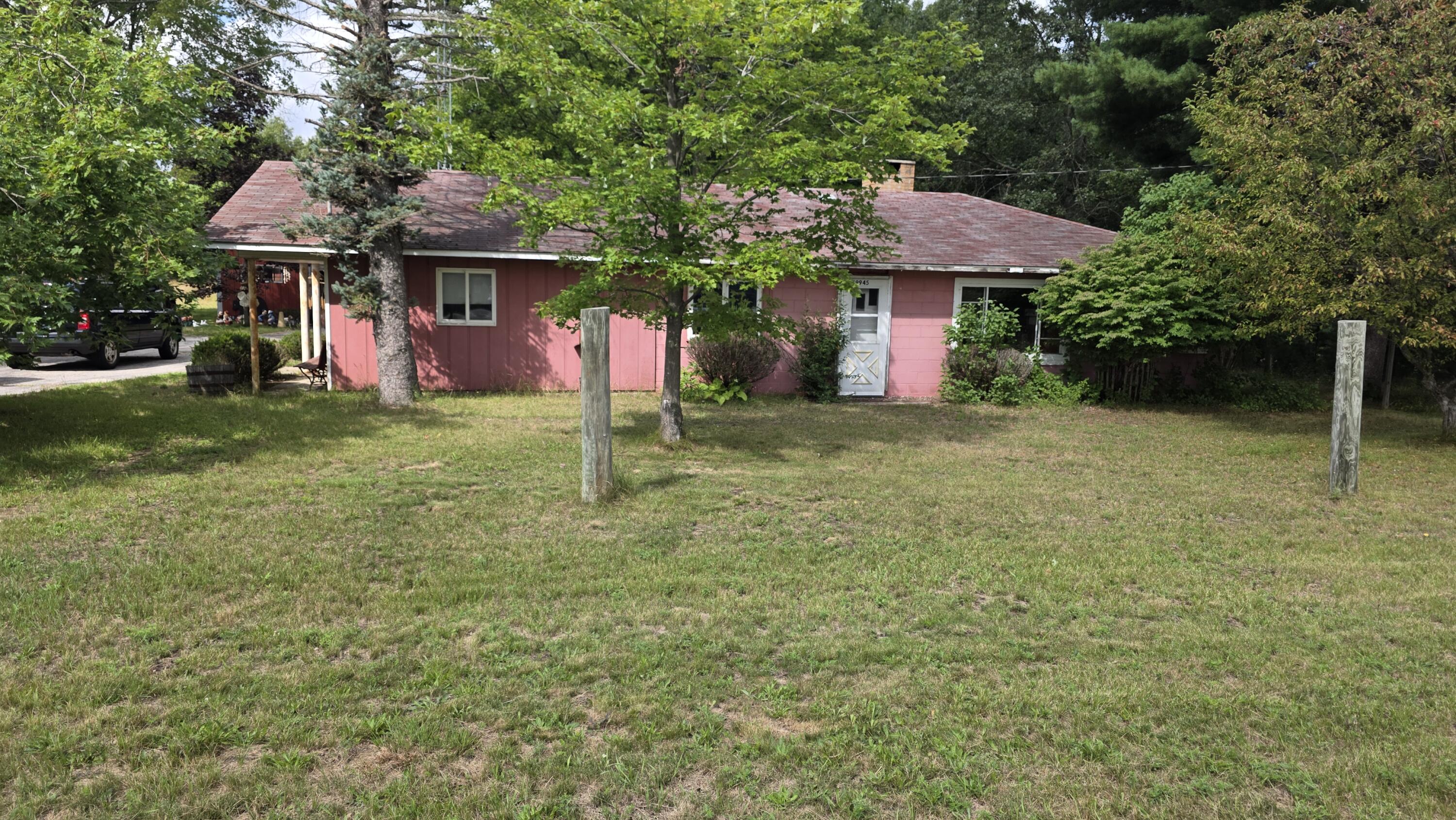 9945 N US Highway 31