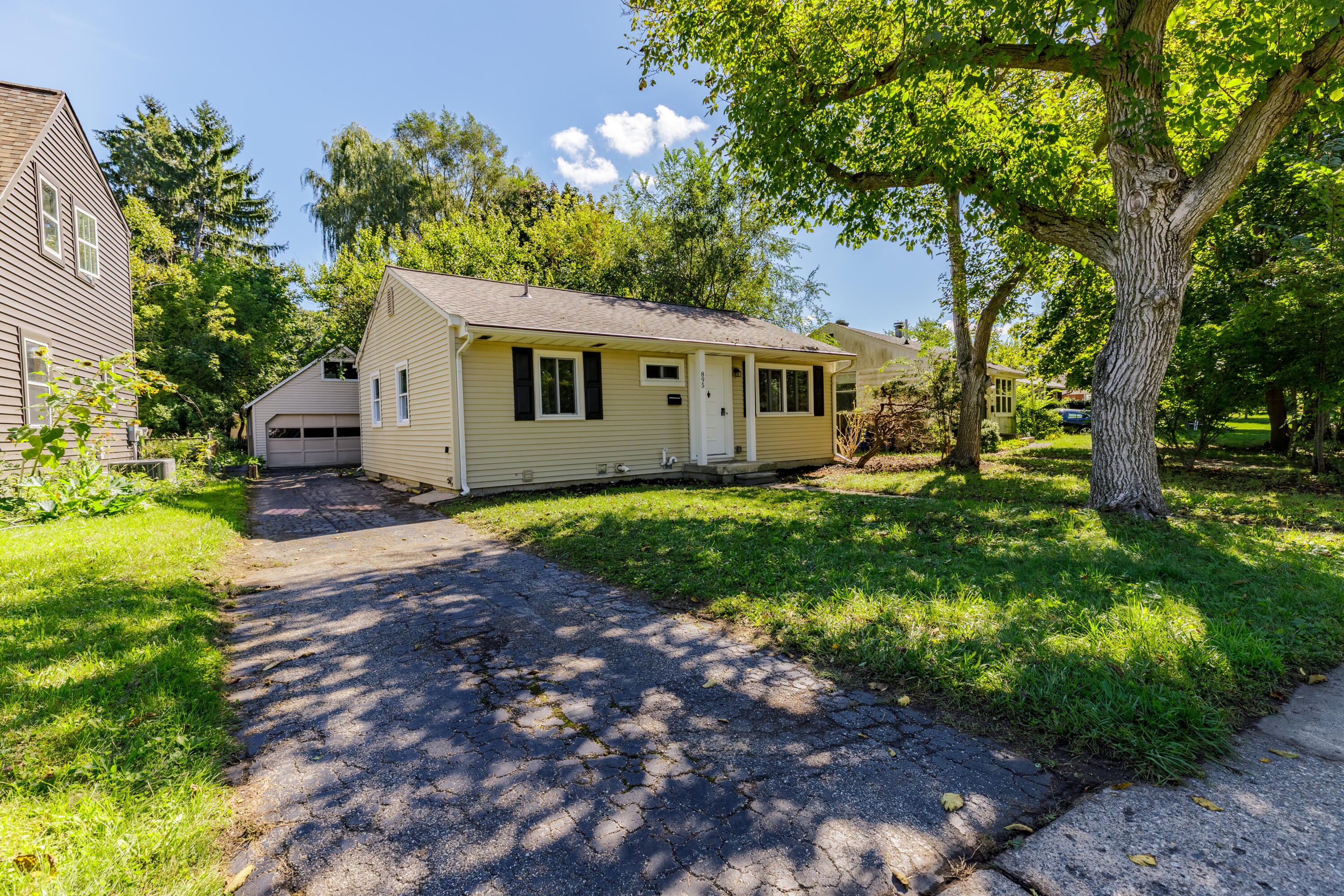 895 Starwick Drive