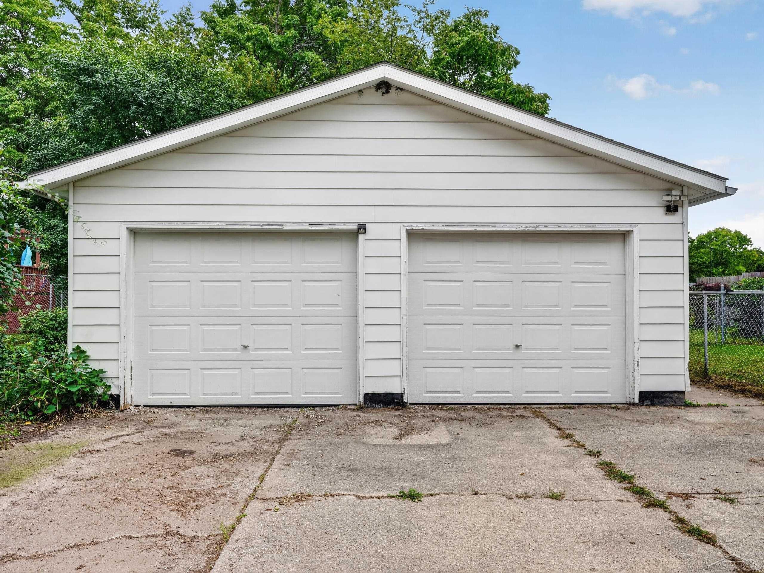 412 Longview Street