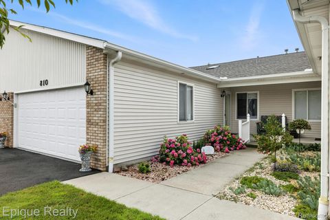 810 Crystal Lane Marysville City MI 48040