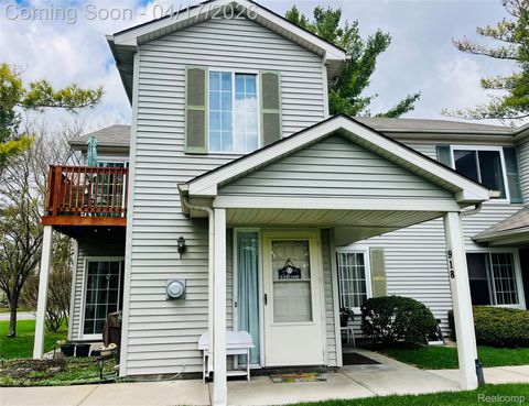 920 Saybrook 19 Waterford Charter Township MI 48327