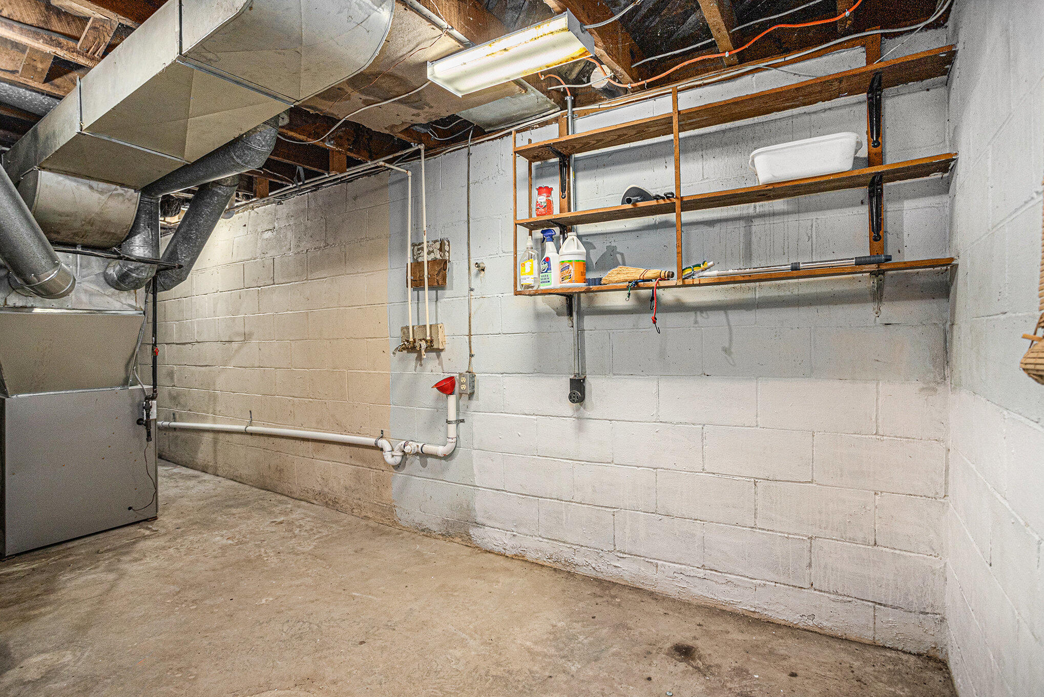 Springfield City, Michigan 49037, United States, 2 Bedrooms Bedrooms, ,1 BathroomBathrooms,Residential,Active,212869