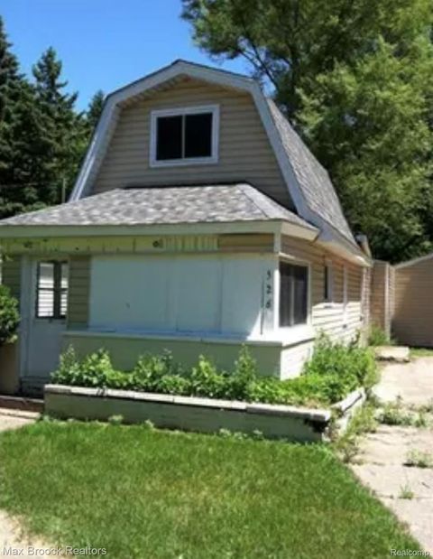 526 Saint Louis Street Ferndale City MI 48220