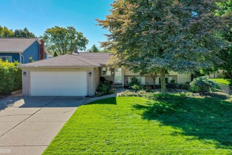 8716 Calvert Drive Sterling Heights City MI 48312