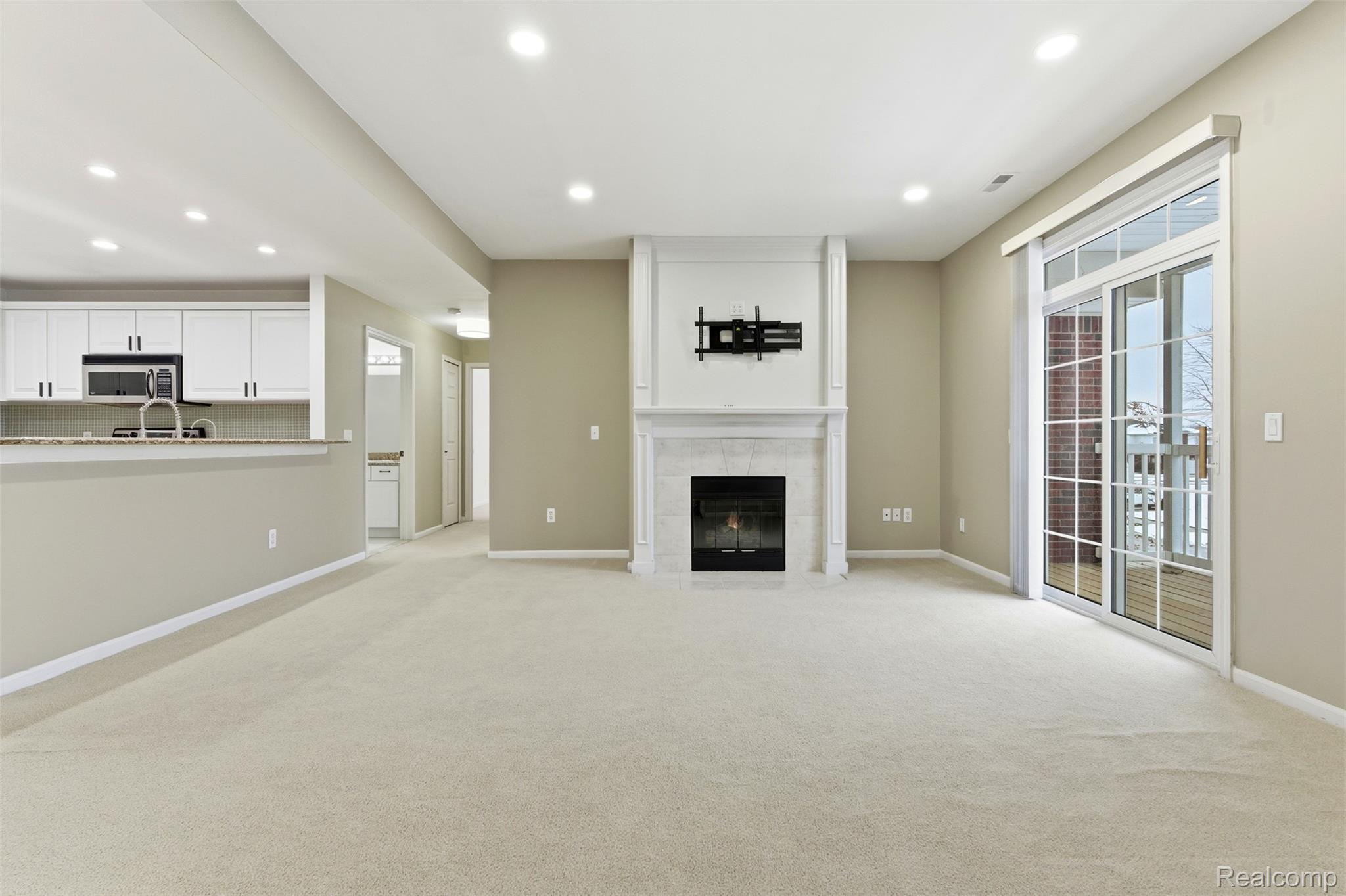 5259 Twin Oaks Drive