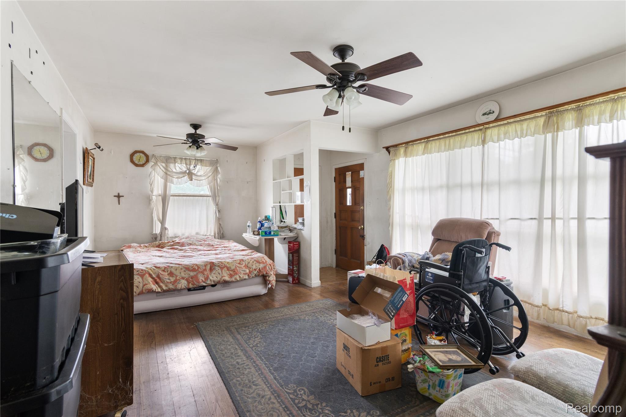 15975 Kinloch
