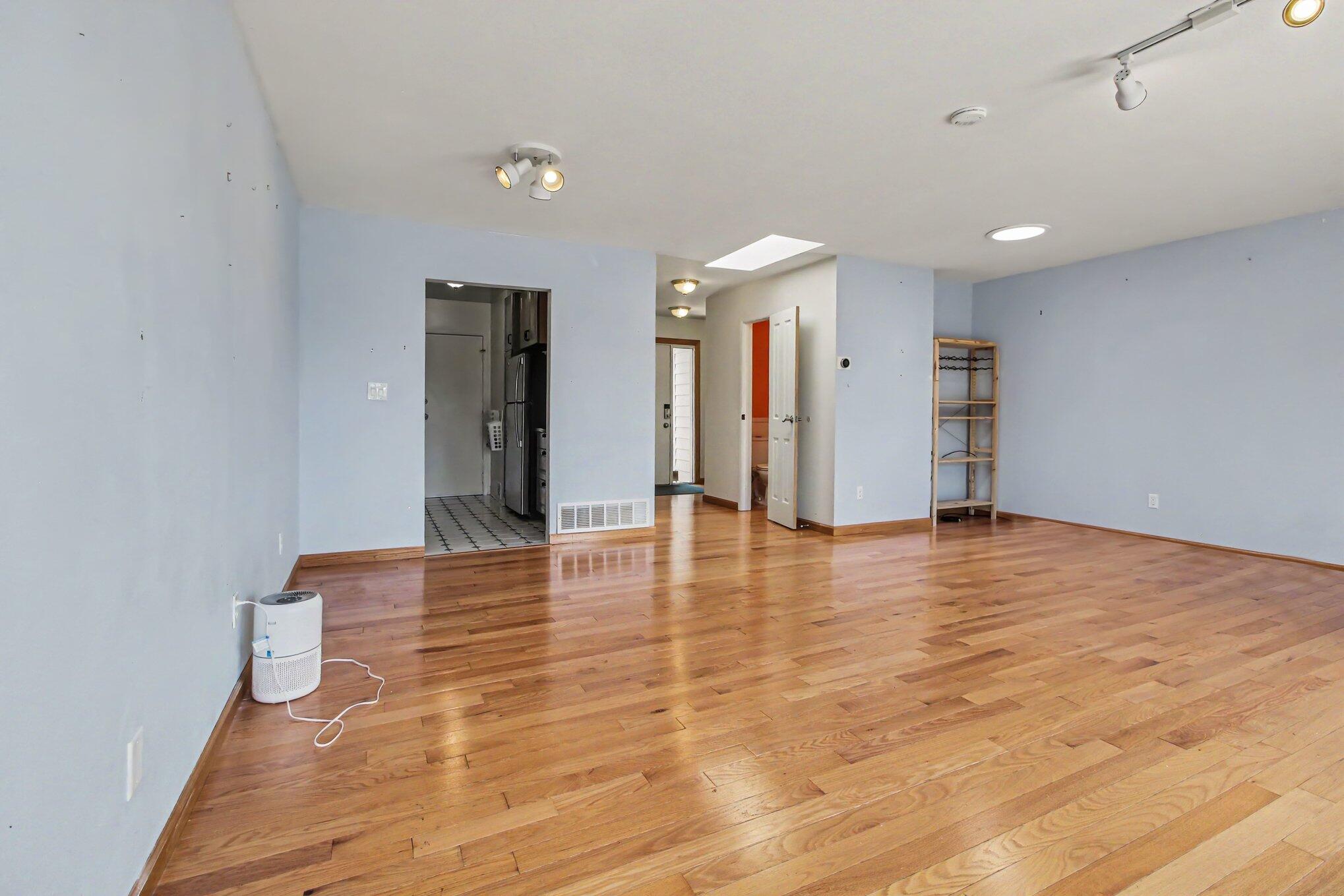 761 Skynob Drive