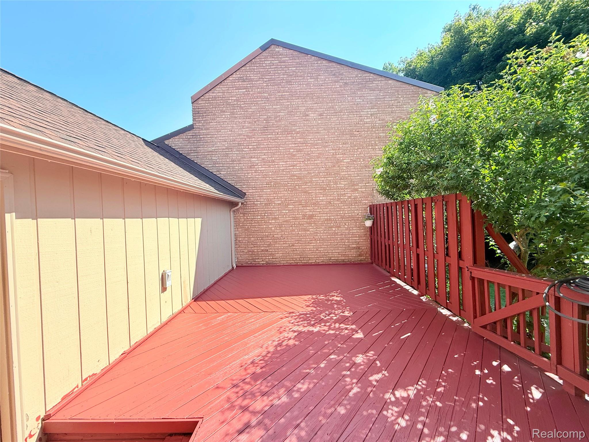 2910 Moon Lake Drive