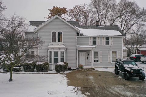 47 Pope Street Lapeer City MI 48446