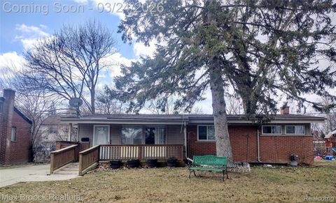 15151 Kenton Street Oak Park City MI 48237