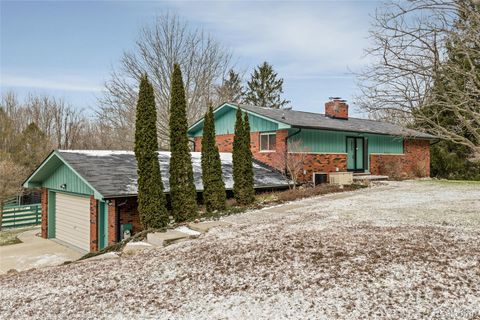 9801 Gibbs Road Springfield Charter Township MI 48348