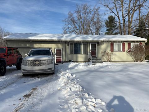 9428 Ute Pointe Drive Springfield Charter Township MI 48346