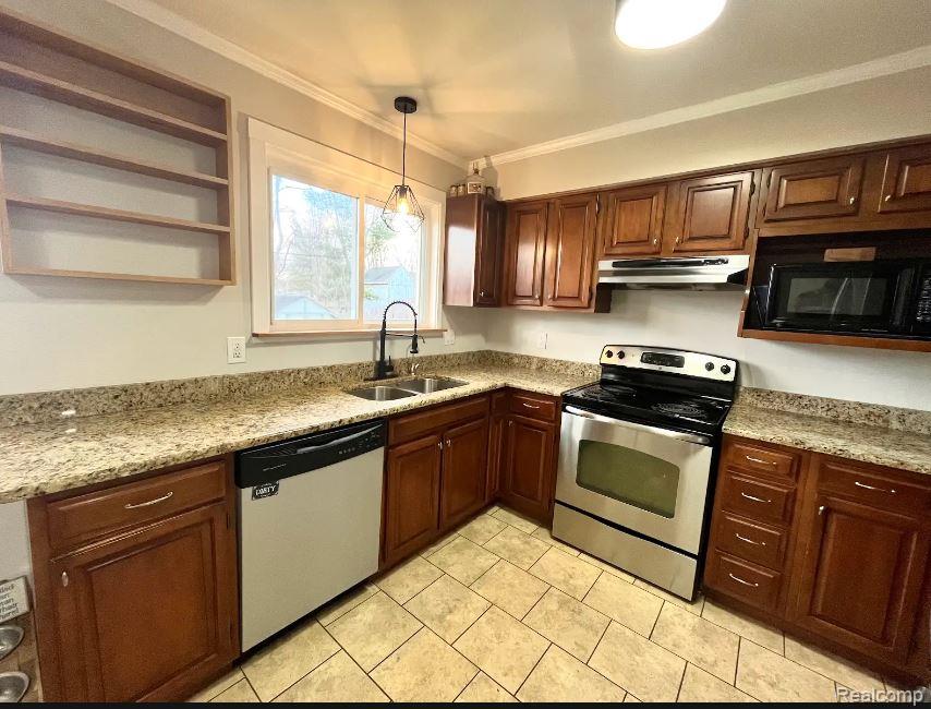 9428 Ute Pointe Drive