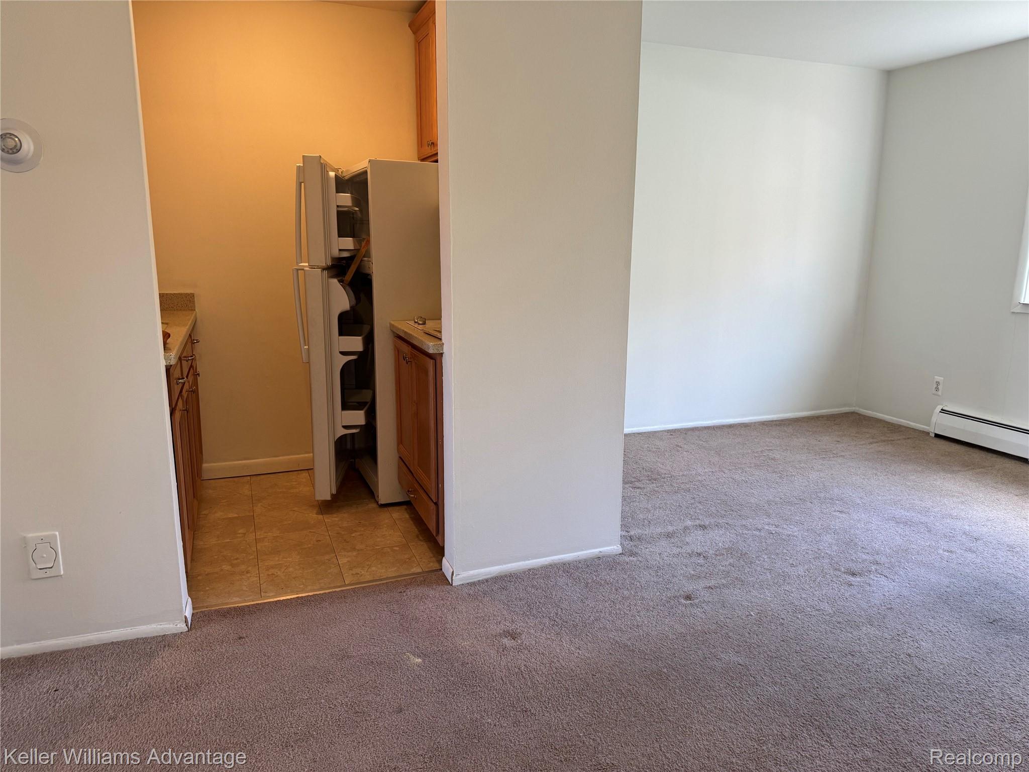 31831 GRAND RIVER Avenue 27