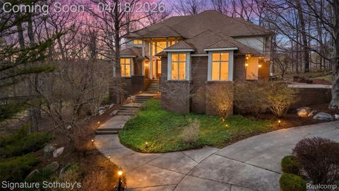 2131 Birchwood Way West Bloomfield Charter Township MI 48302