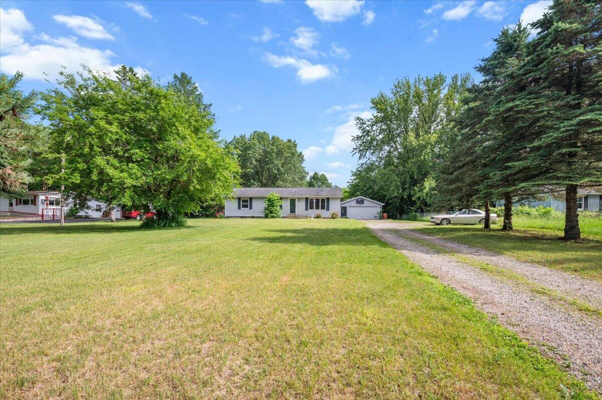 7218 11 Mile Road NE